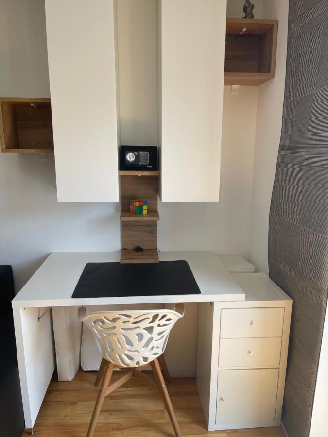 Greenleaf Walhalla-Apartment - Highspeed Wlan - Netflix - Suedbalkon Tegernheim Εξωτερικό φωτογραφία