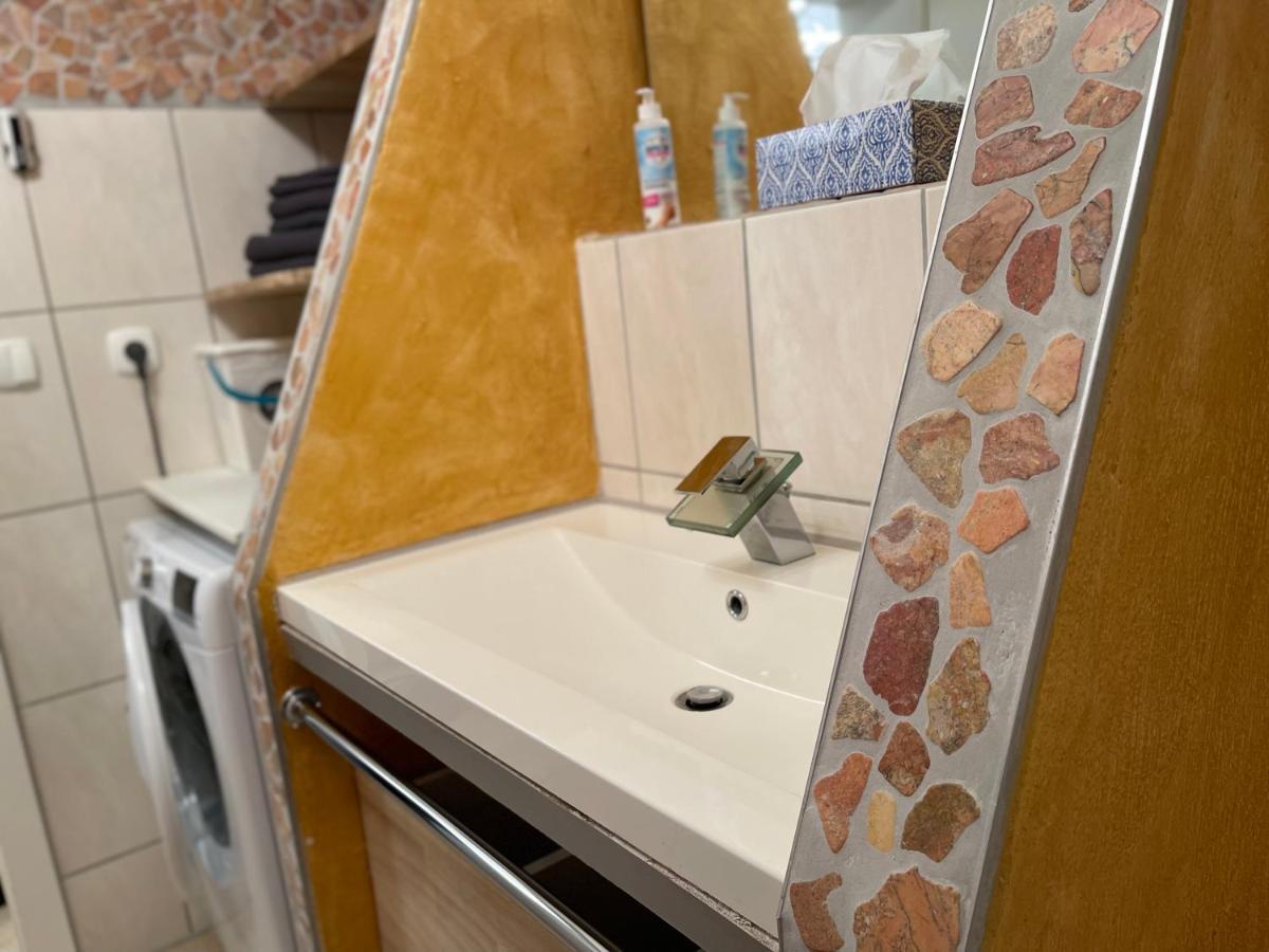Greenleaf Walhalla-Apartment - Highspeed Wlan - Netflix - Suedbalkon Tegernheim Εξωτερικό φωτογραφία