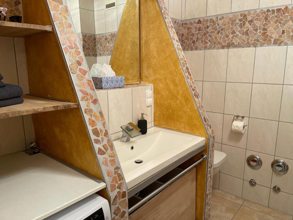 Greenleaf Walhalla-Apartment - Highspeed Wlan - Netflix - Suedbalkon Tegernheim Εξωτερικό φωτογραφία